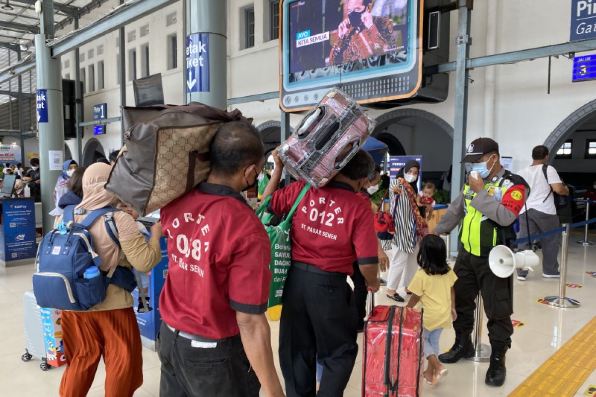 Jumlah pemudik KA dari Jakarta Rabu ini capai 31.200 orang