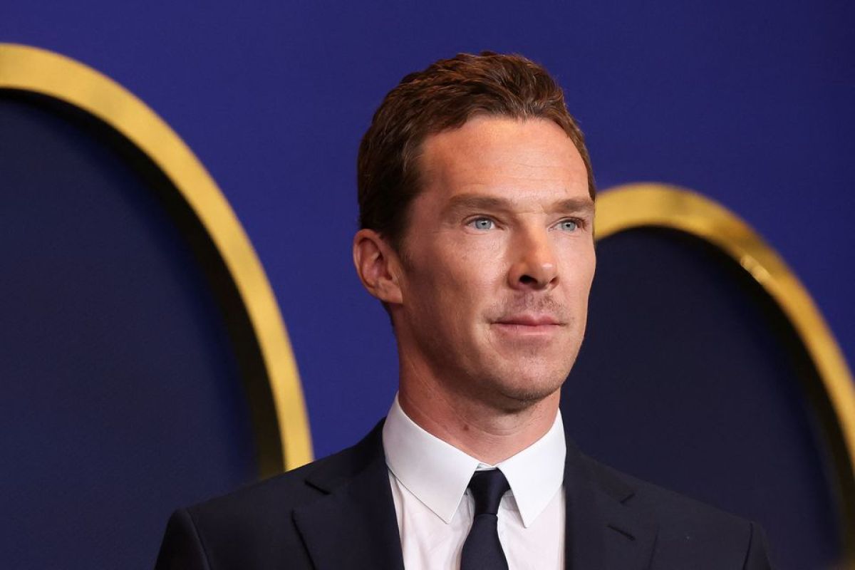 Benedict Cumberbatch dalam pembicaraan bintangi serial Netflix baru