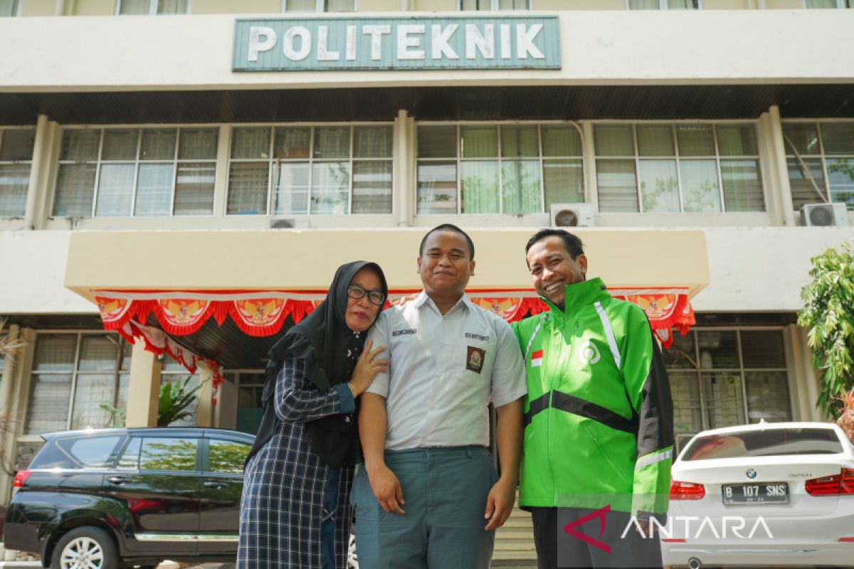 Gojek gandeng Poltek Negeri UP untuk pemberian beasiswa keluarga mitra