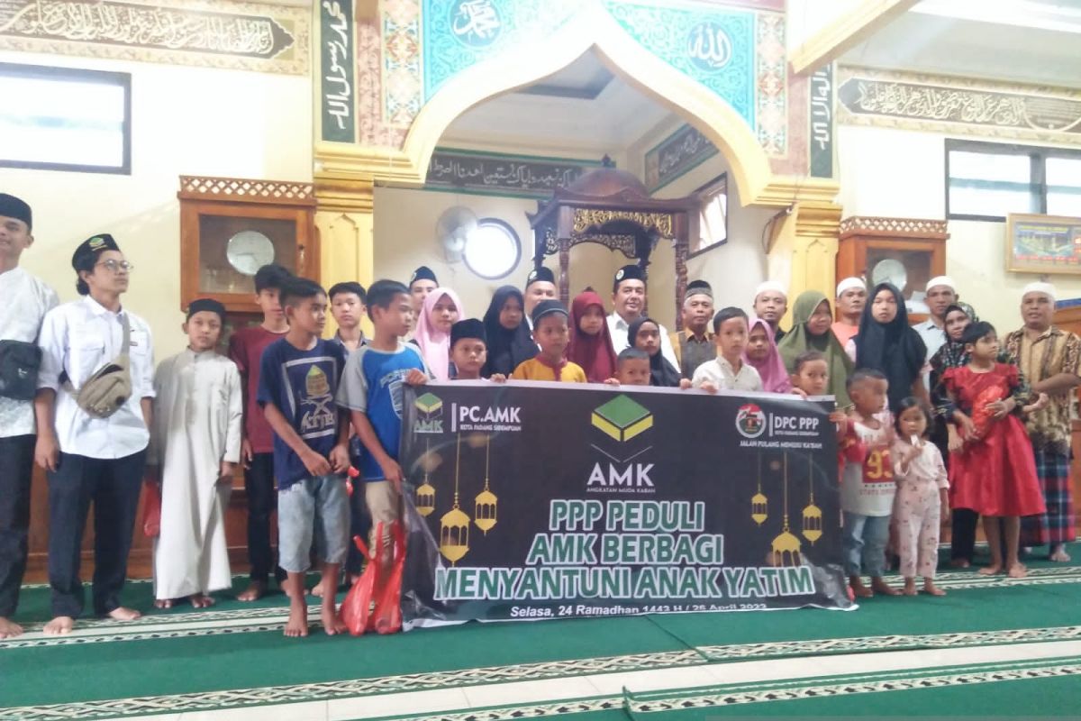 AMK salurkan tali asih kepada anak yatim di Padang Sidempuan