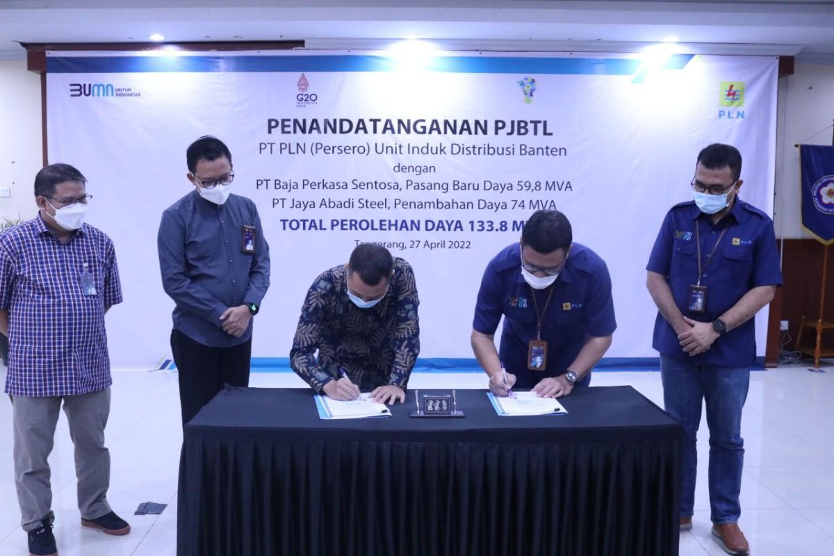 Kado Lebaran, PLN Banten sambung dua pelanggan Industri sektor baja dengan total daya 133,8 MVA