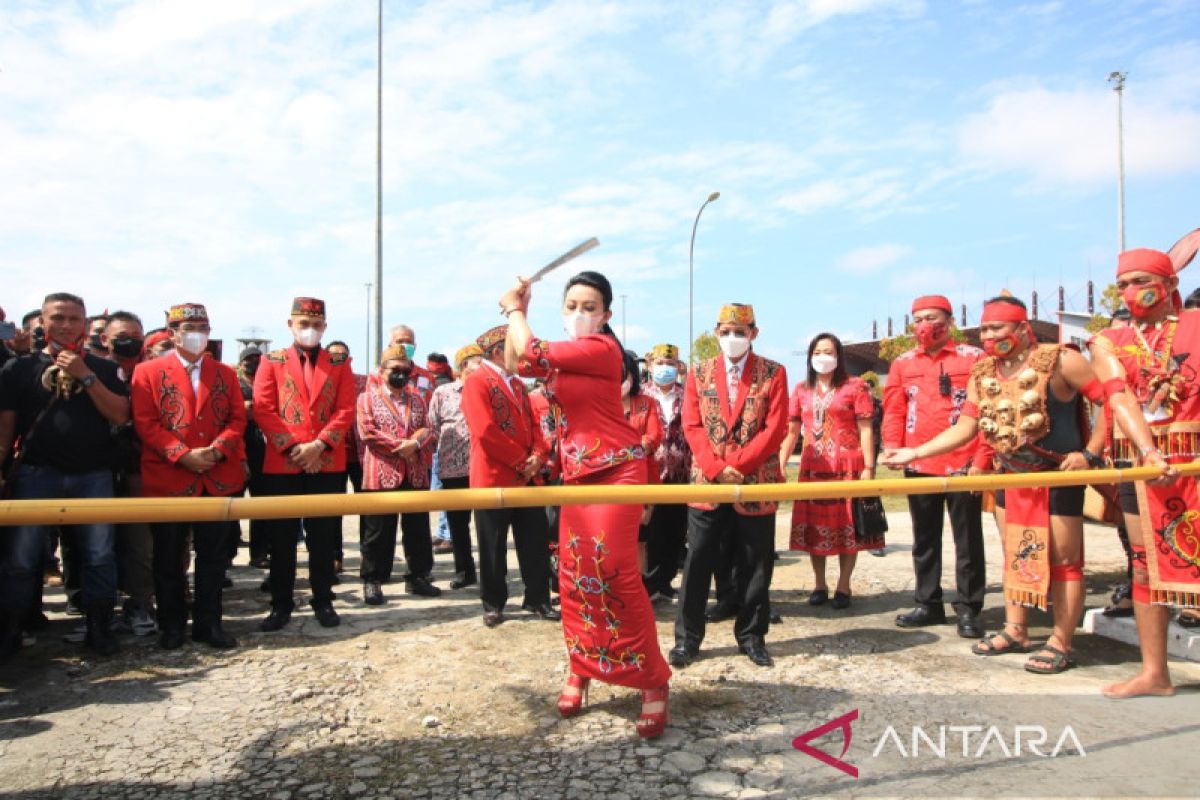 Bupati Landak minta tokoh adat sosialsiasikan pencegahan karhutla