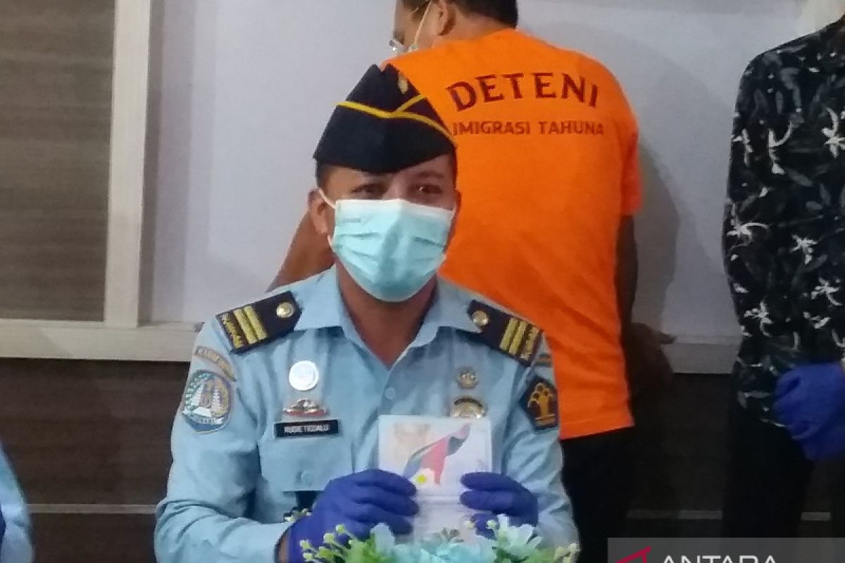 Imigrasi Tahuna menunggu penyerahan 7 korban WNA dari polres