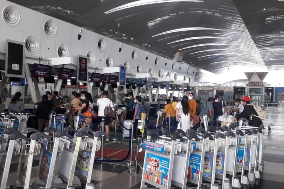 Penumpang di Bandara Kualanamu  capai 17.451 penumpang