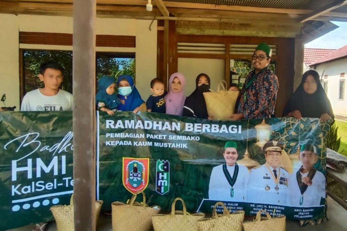 HMI Tanjung bagikan paket lebaran