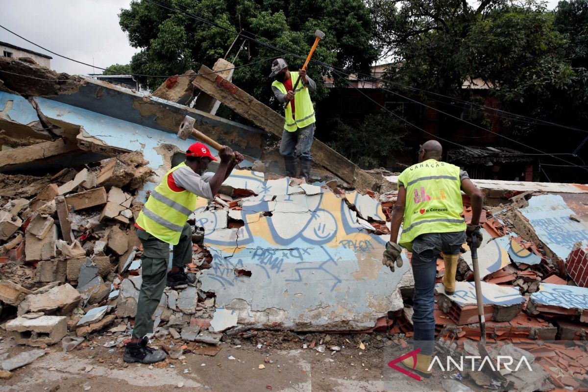 Tanah longsor dan banjir di Venezuela tewaskan 4 orang