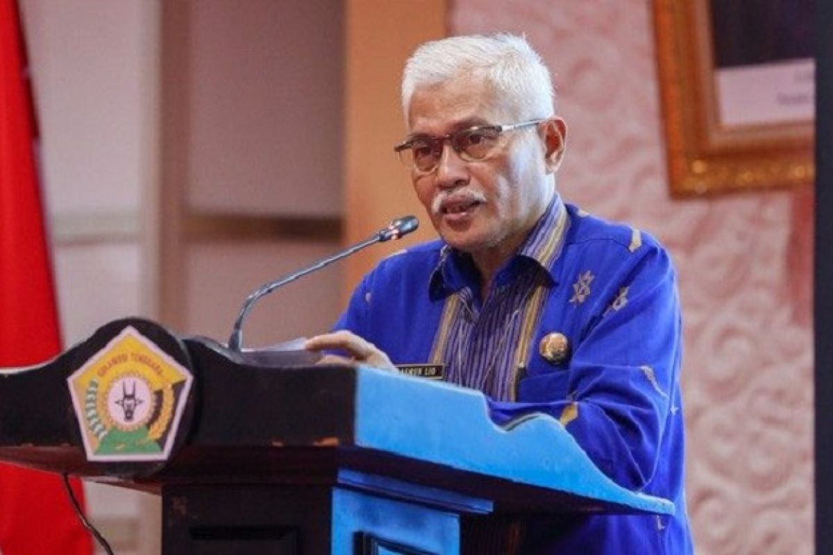 Gubernur Sulawesi Tenggara serahkan SK kepada 568 CPNS dan PPPK