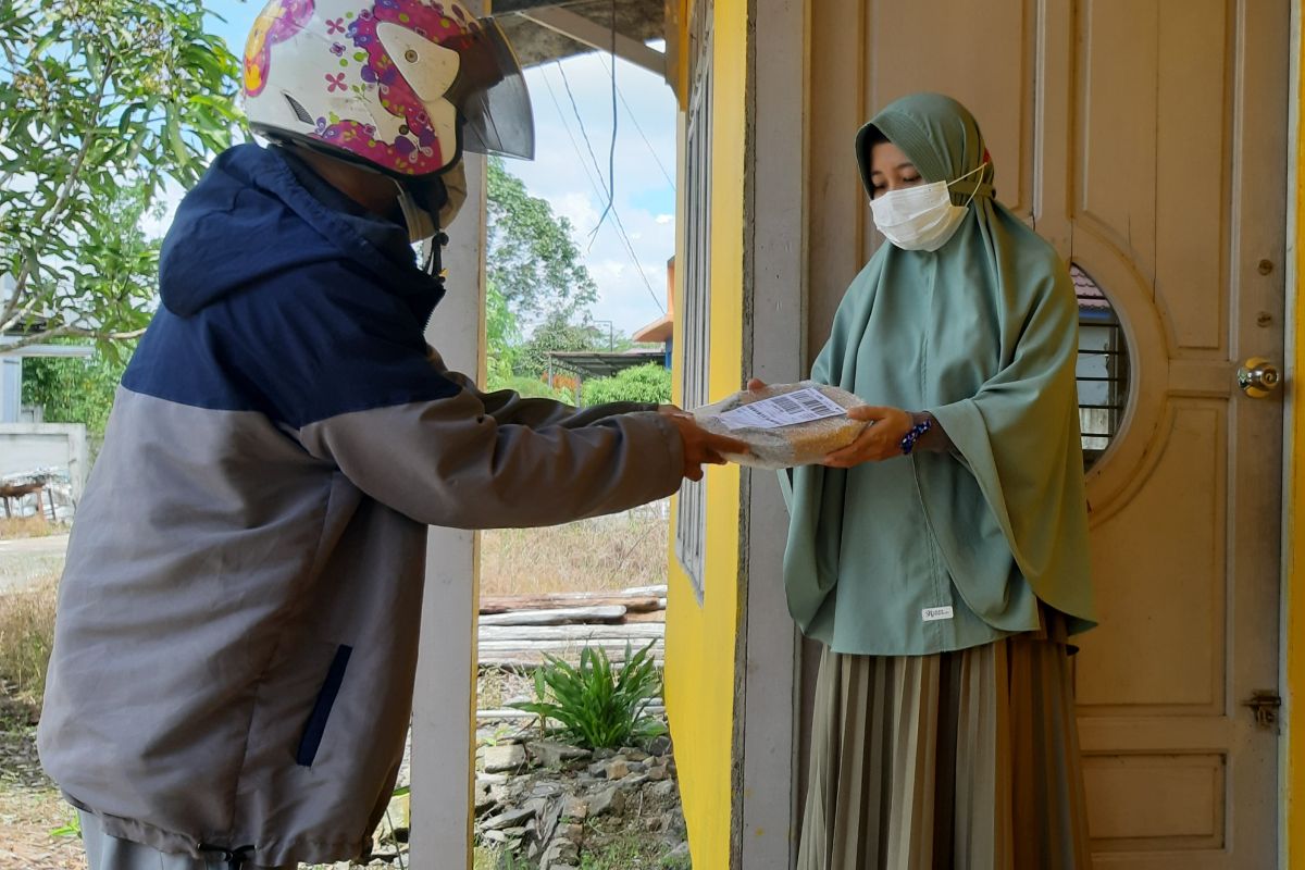 Kantor Pos Indonesia Sintang alami peningkatan 56 persen pengiriman barang