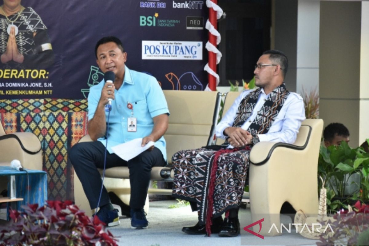 Bank NTT bantu pemasaran produk tenun ikat UMKM di Manggarai