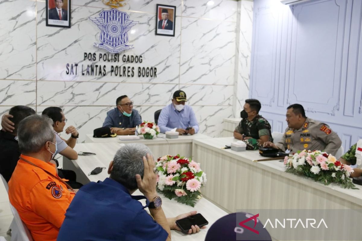 Ketua DPRD Bogor minta aparat gabungan antisipasi kemacetan di jalur wisata