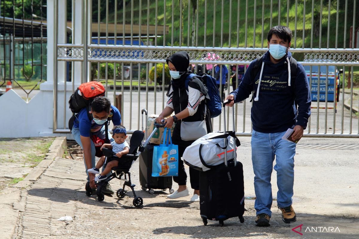 Tetapkan tarif PCR, Dinkes Kalbar tutup laboratorium swasta di PLBN Entikong