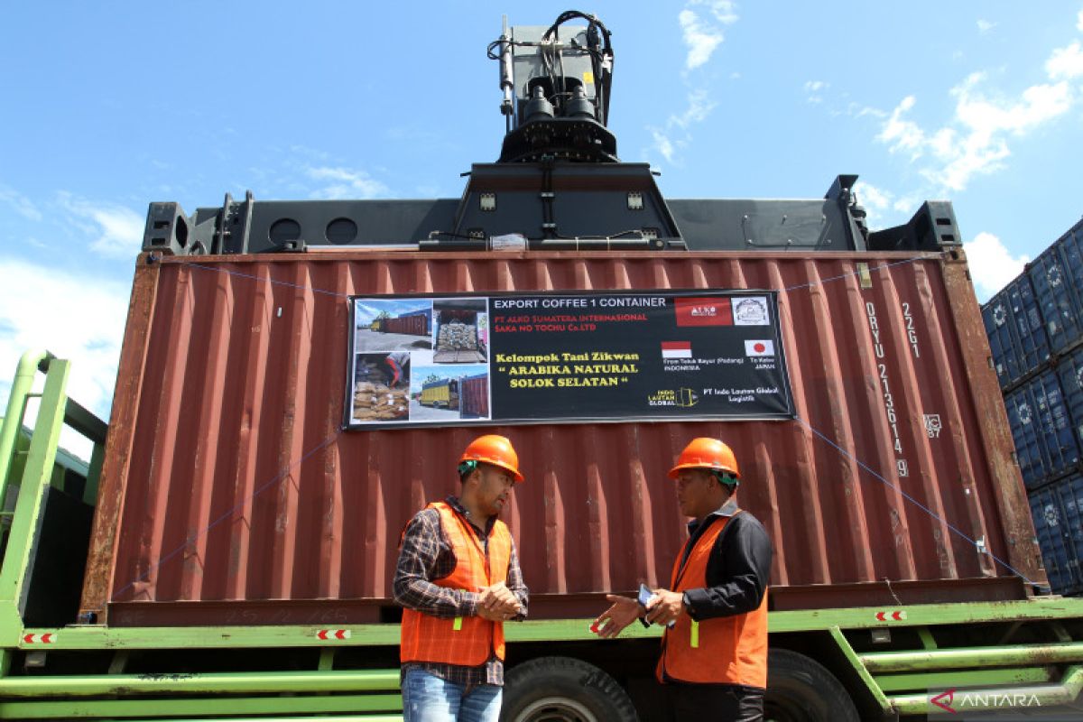 Indonesia's exports touch record US$27.33 bln in April: BPS