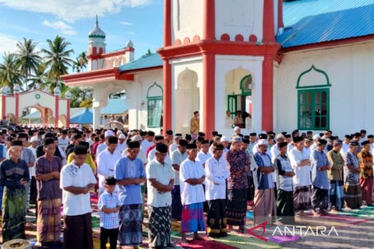 Ribuan pengikut Thariqat  Syattariyah di Aceh sudah rayakan Idul Fitri
