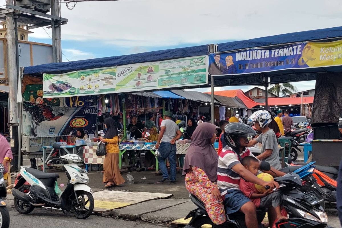 Pedagang musiman di Ternate agar bongkar lapak setelah Lebaran