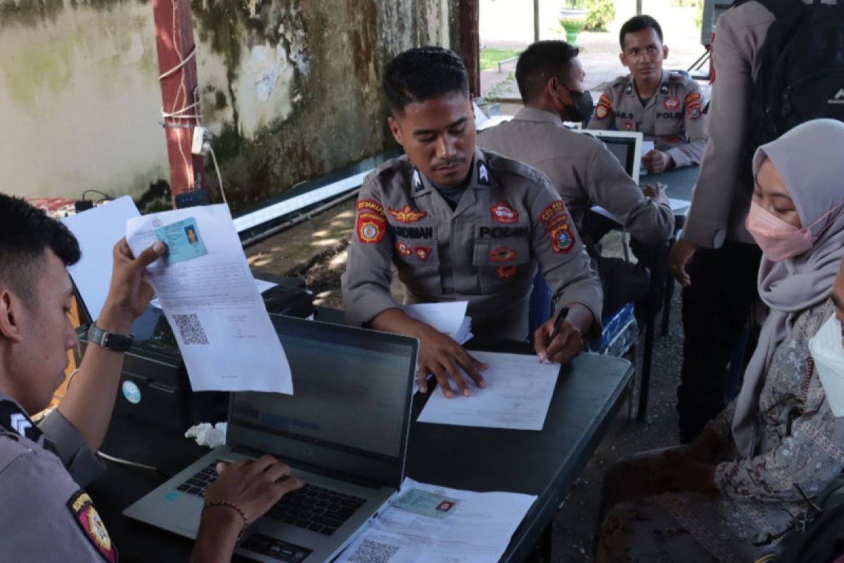 Polres Baubau tuntas menyalurkan bantuan tunai pangan