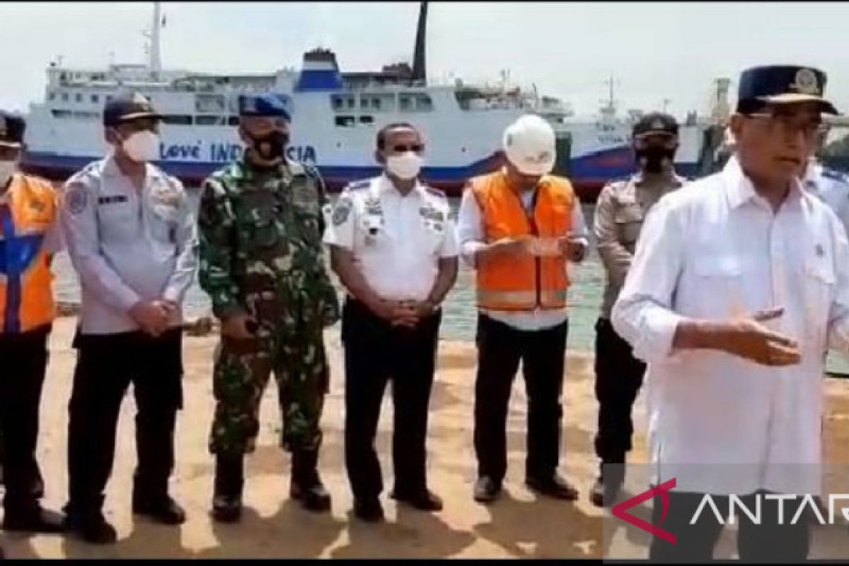 Menhub: Tiga kapal RoRo disiagakan di Pelabuhan Indah Kiat