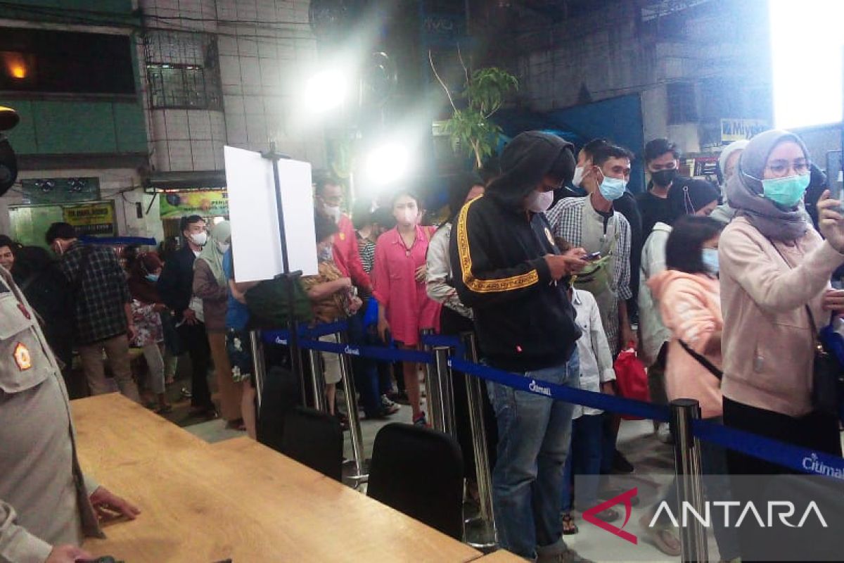 Kunjungan meningkat pusat perbelanjaan di Sukabumi perketat prokes