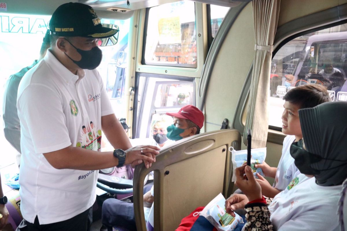 1.575 pemudik diberangkatkan di hari kedua mudik bareng Pemkot Medan