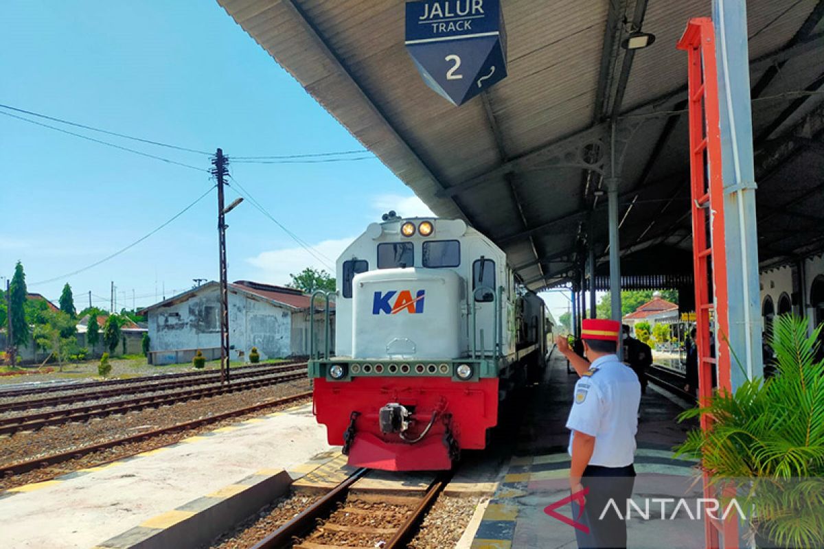 Jumlah pemudik di sejumlah stasiun Daop 9 Jember terus meningkat