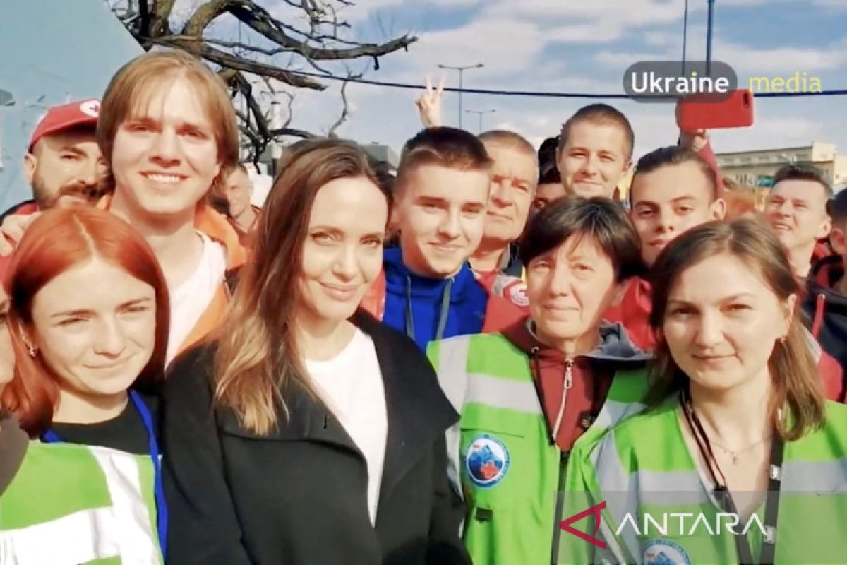 Angelina Jolie lakukan kunjungan mendadak ke Ukraina