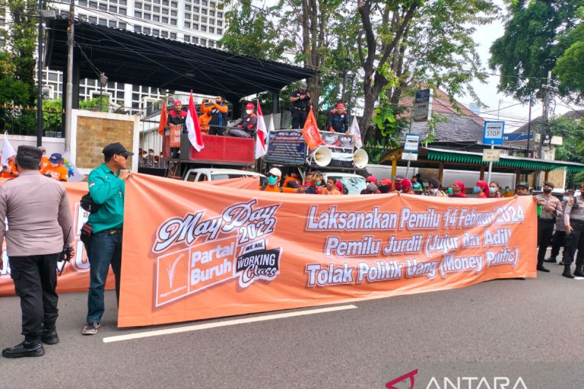 Jakarta Police deploy 572 officers to guard May Day rally