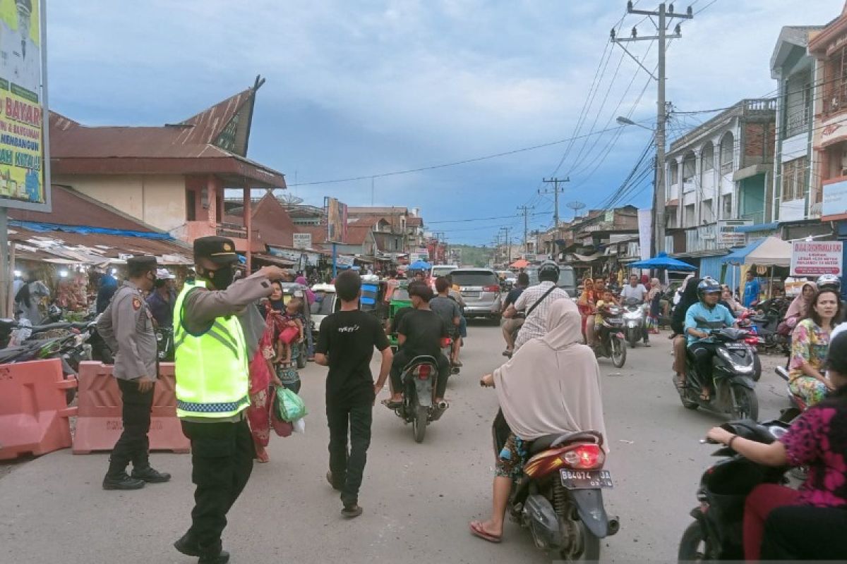 Arus mudik jelang Idul Fitri 1443 H di wilayah hukum Polres Tapsel terpantau lancar