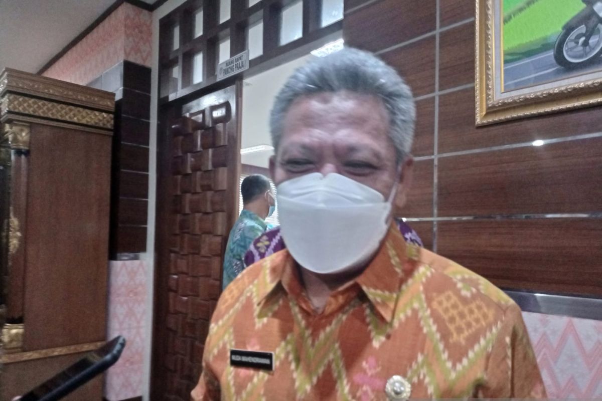 Muda Mahendrawan ajak masyarakat Shalat Idul Fitri di halaman kantor bupati