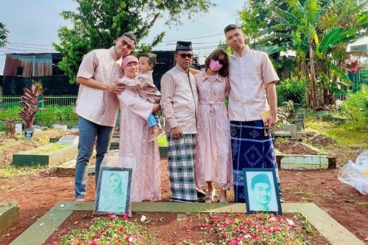 Cara Faisal kenang Vanessa-Bibi lewat Lebaran