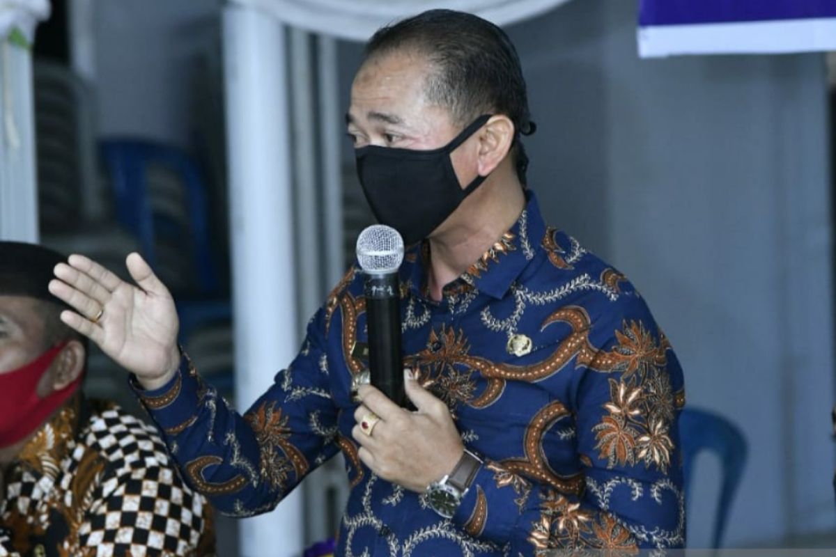 Bupati Bangka pastikan warga terapkan prokes