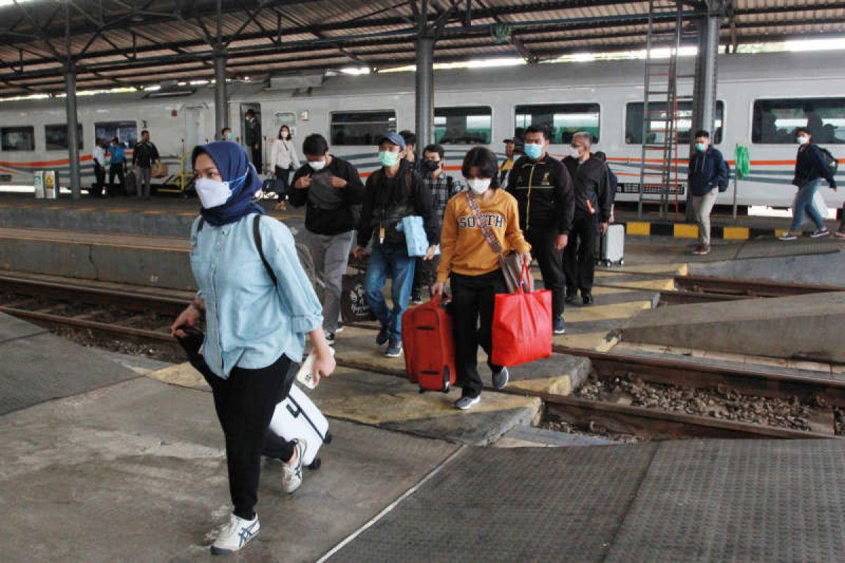 Kedatangan penumpang KA di Daop Semarang masih tinggi