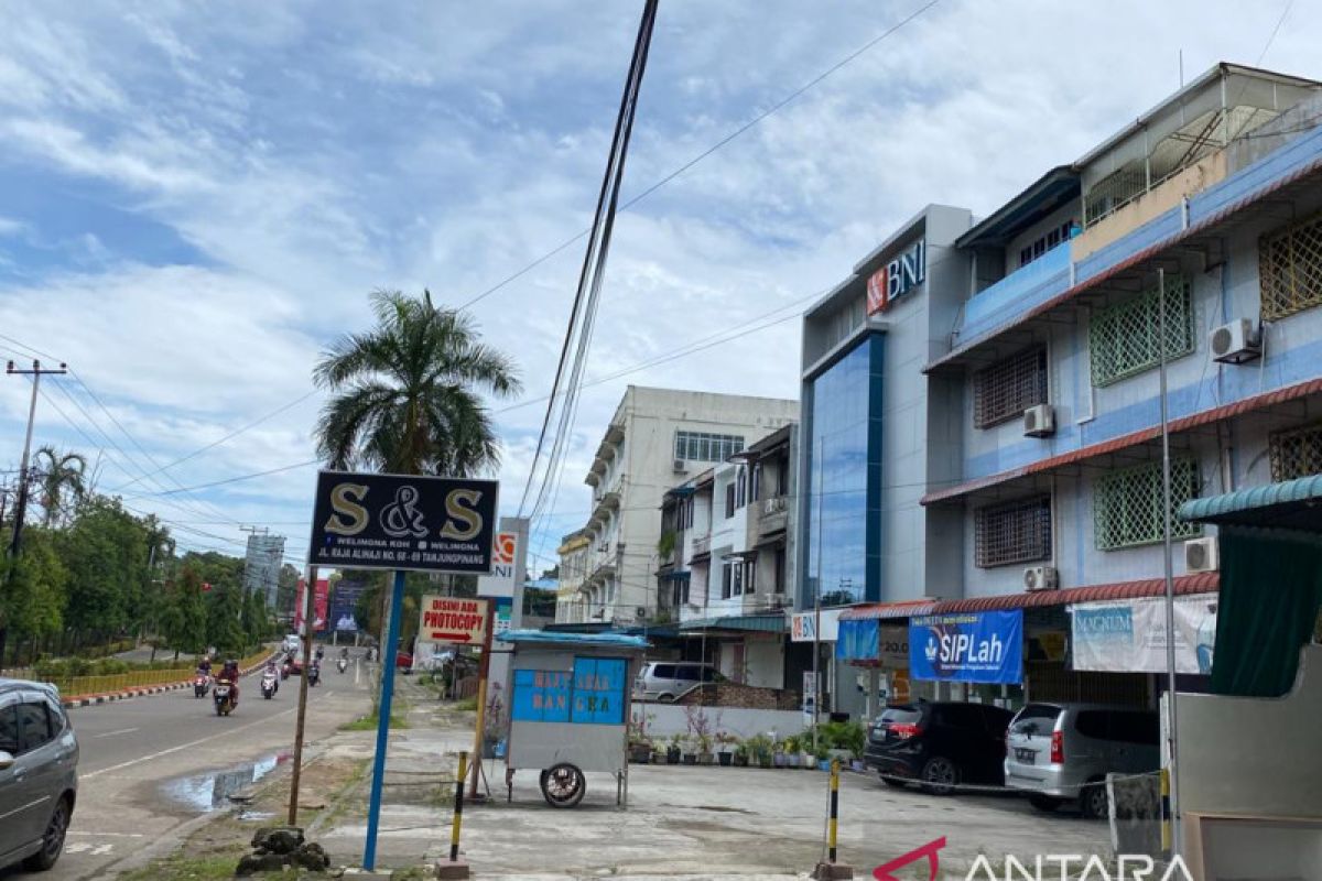 Ribuan toko di Tanjungpinang  masih tutup pada H+2 Idul Fitri