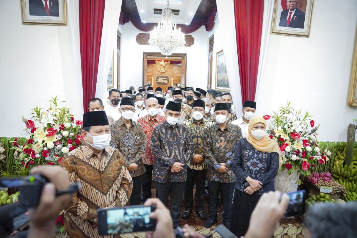Gubernur Jatim Khofifah terima kunjungan silaturahim Prabowo