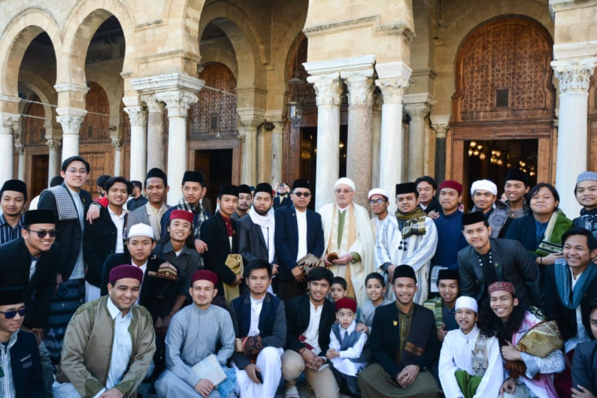 Dubes RI shalat Idul Fitri di masjid bersejarah kota Tunis