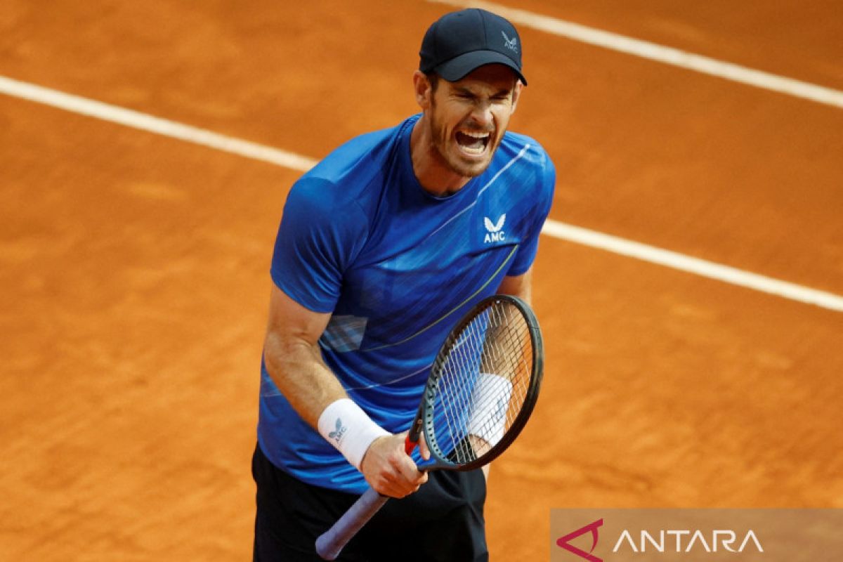 Andy Murray mundur dari laga lawan Djokovic di Madrid karena sakit