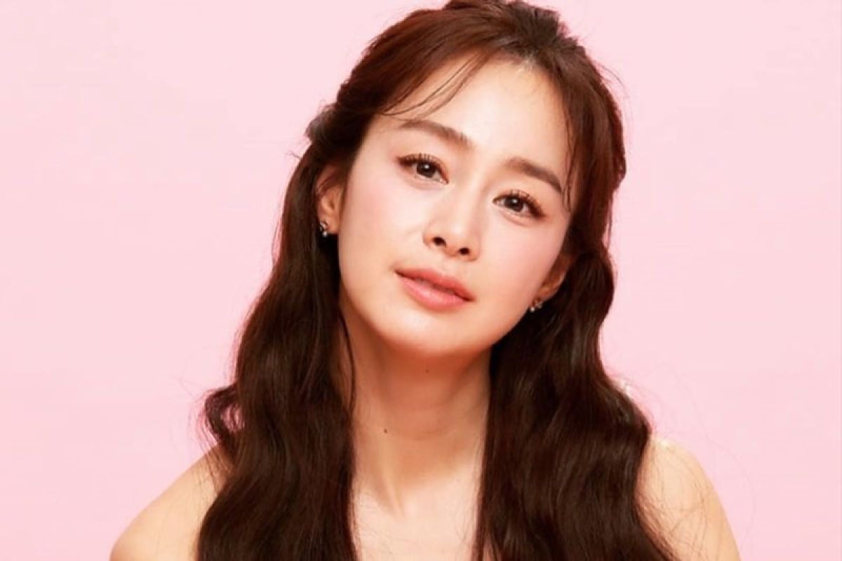 Aktris Kim Tae Hee diam-diam berdonasi untuk korban kebakaran hutan