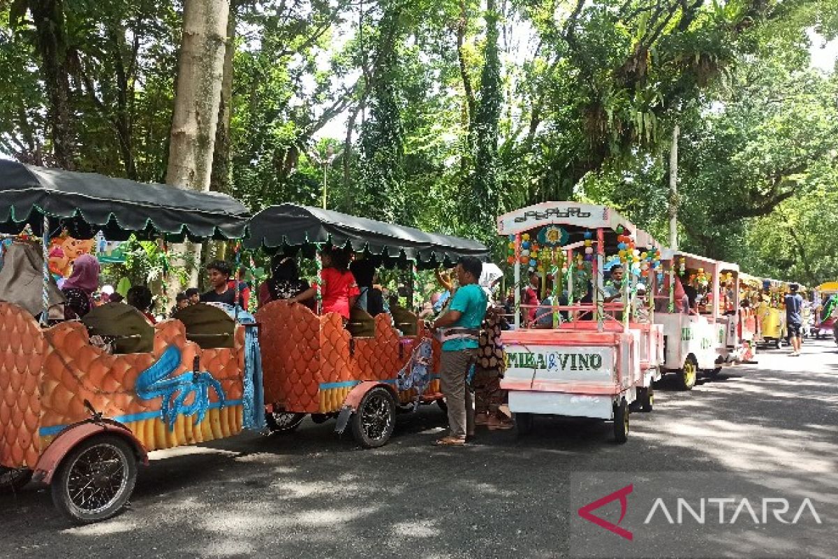 Pengunjung Taman Bunga Siantar ramai pada H+2 Lebaran