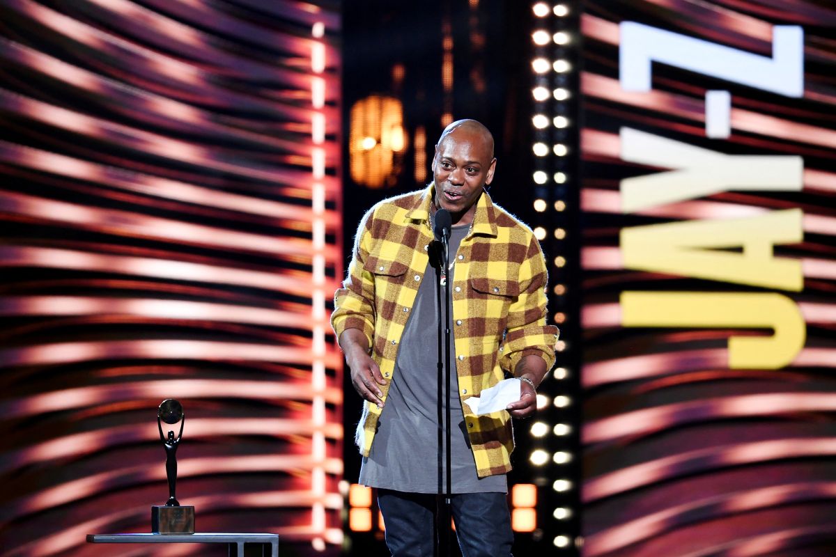 Komika Dave Chappelle diserang saat tampil di Hollywood Bowl