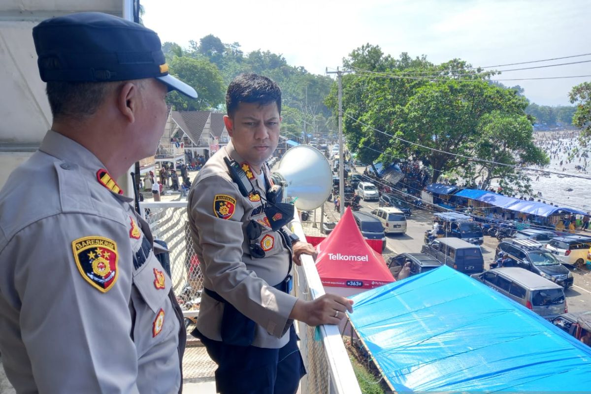 Tim SAR gabungan masih cari korban tenggelam di Pantai Rawakalong