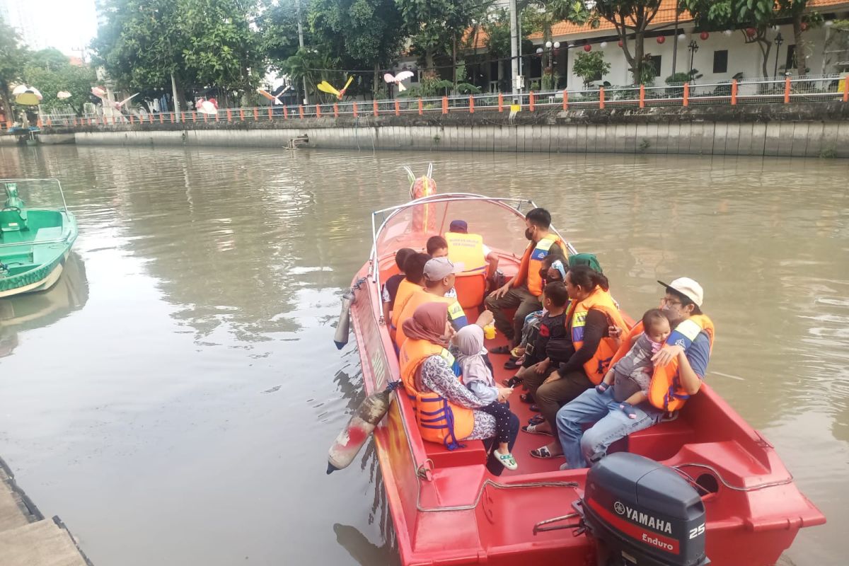 Wisata Perahu jadi tujuan wisata warga Kota Surabaya saat libur Lebaran