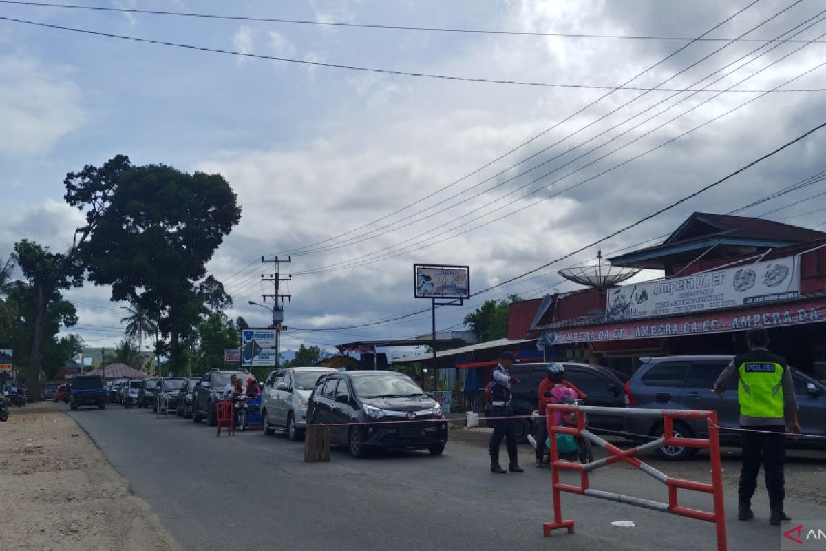 Arus balik di Sarilamak, perbatasan Sumbar-Riau padat merayap