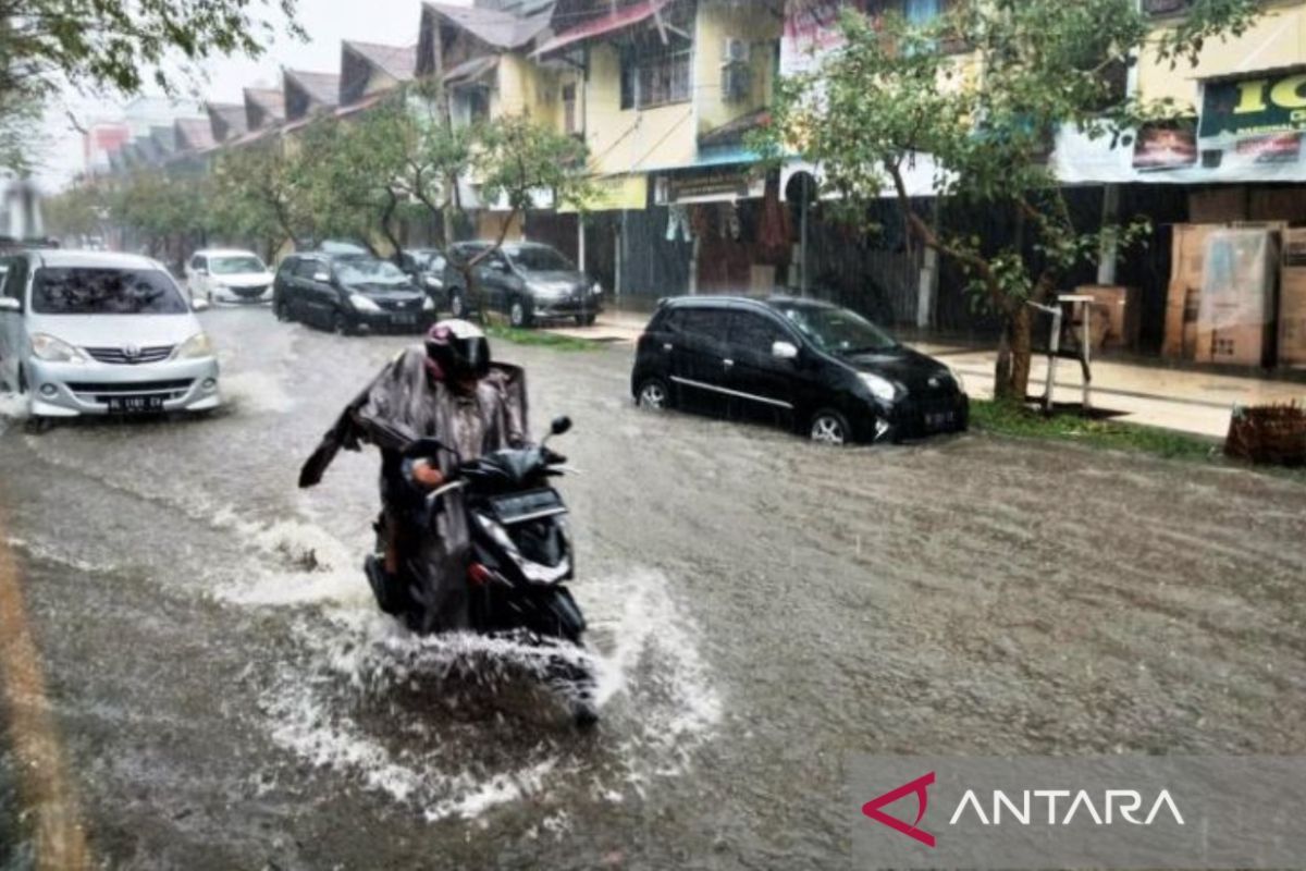 BMKG imbau warga pantai barat selatan Aceh waspada banjir