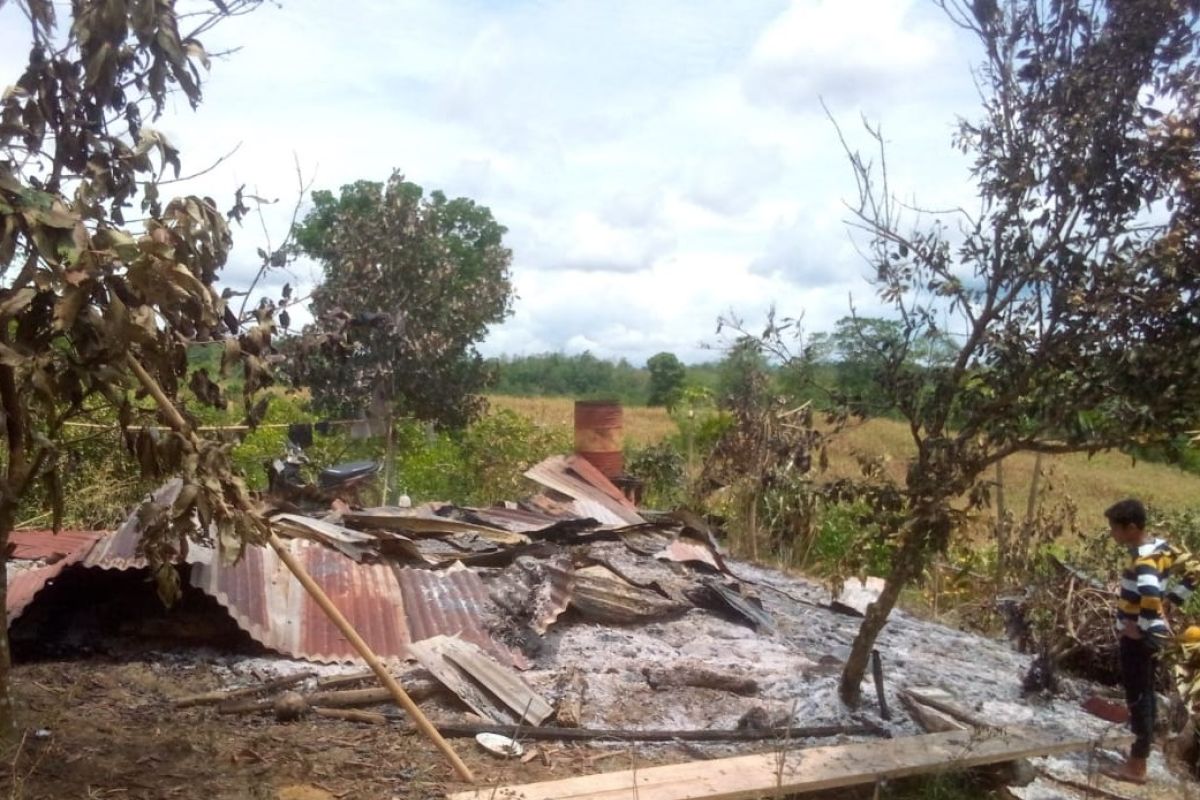Lamidin mudik, rumah yang ditinggalkan ludes terbakar di Aceh Timur