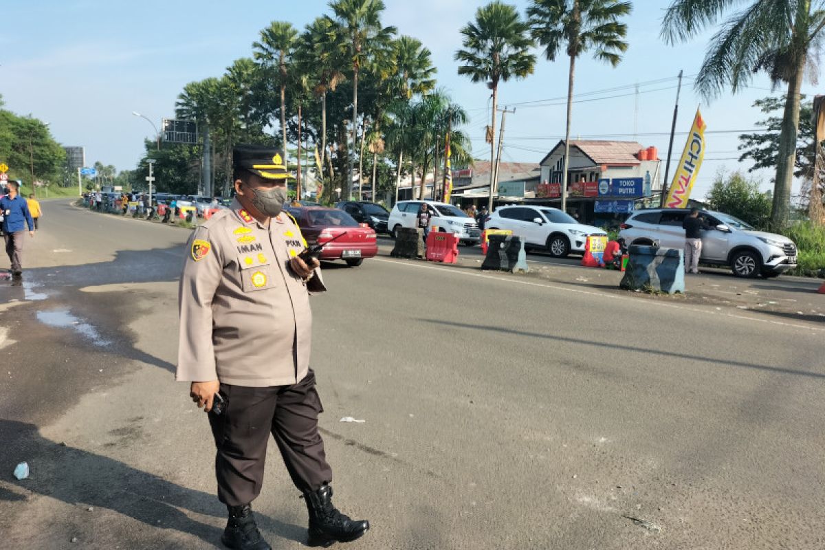 Polisi prediksi mobil ke Puncak lebih banyak dari hari sebelumnya