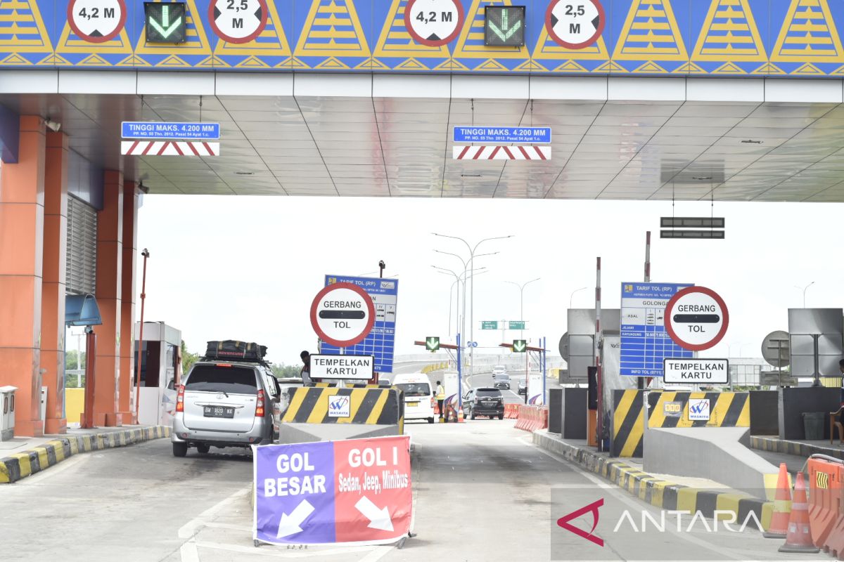 Arus balik di Gerbang Tol Kramasan lancar