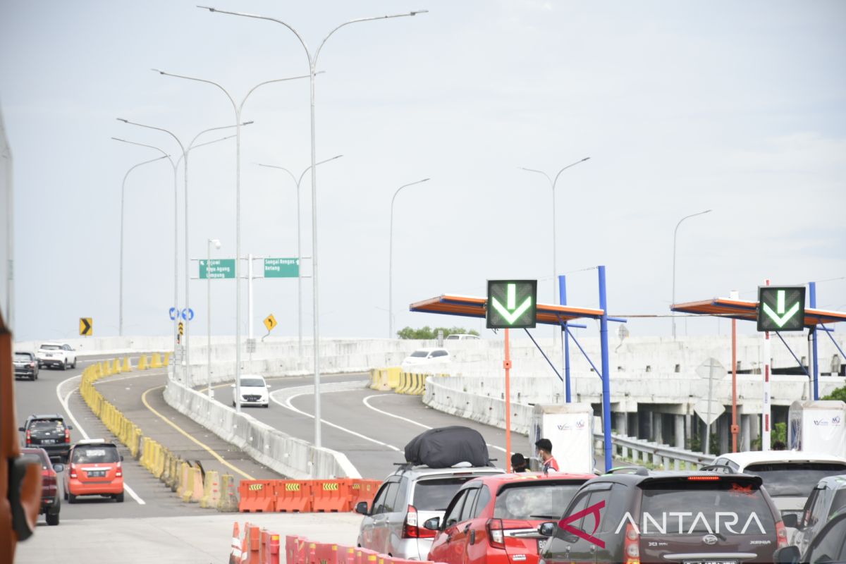 Lalu lintas di JTTS ruas  Kayuagung-Palembang lancar