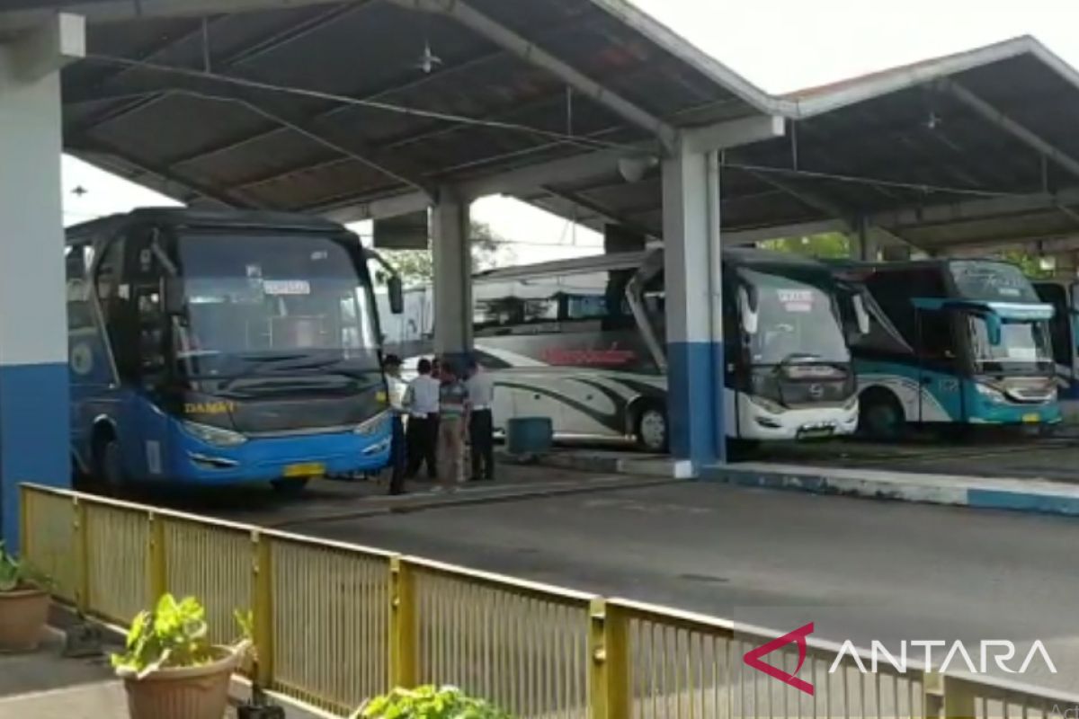 Puncak arus balik Lebaran di Terminal Jember diprediksi Sabtu-Minggu