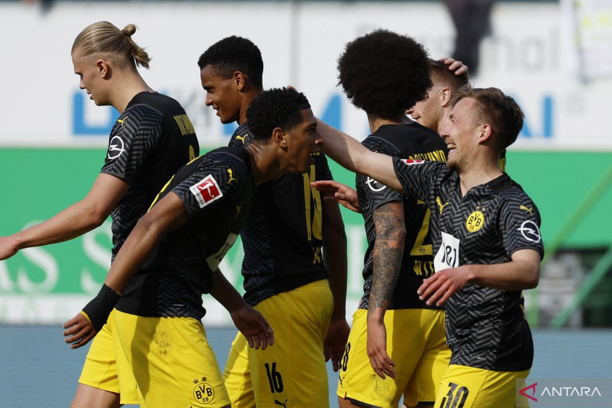 Borussia Dortmund menang 3-1  lawan tim juru kunci Greuther Fuerth