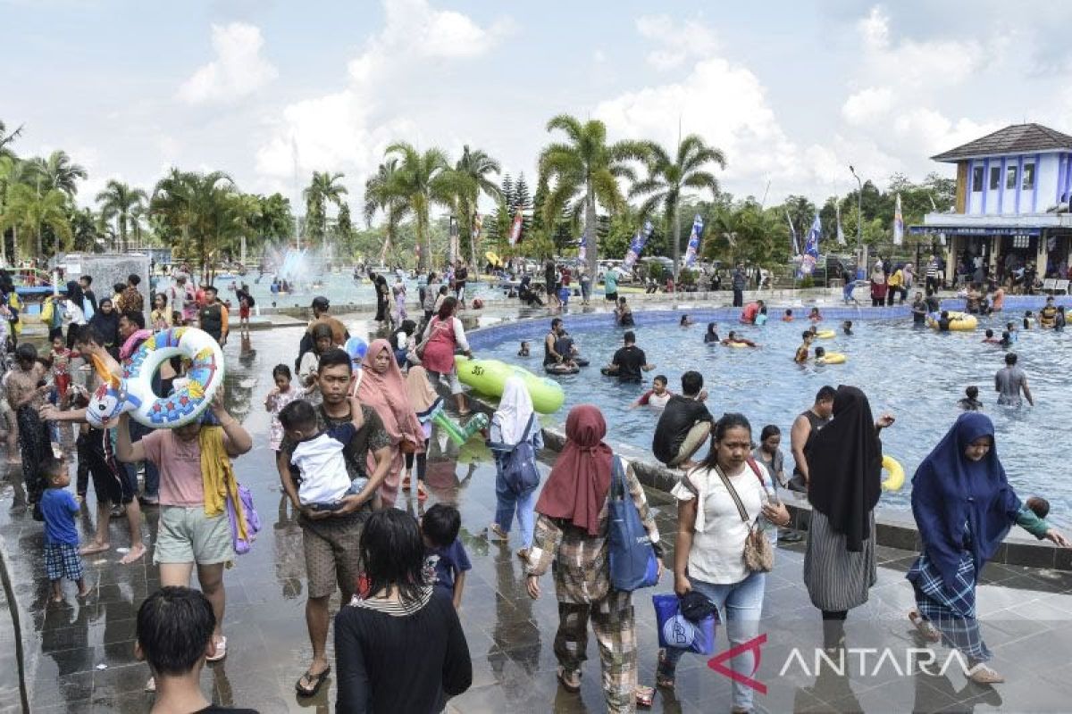Dinas Pariwisata Medan ingatkan pengunjung patuhi prokes di libur Lebaran