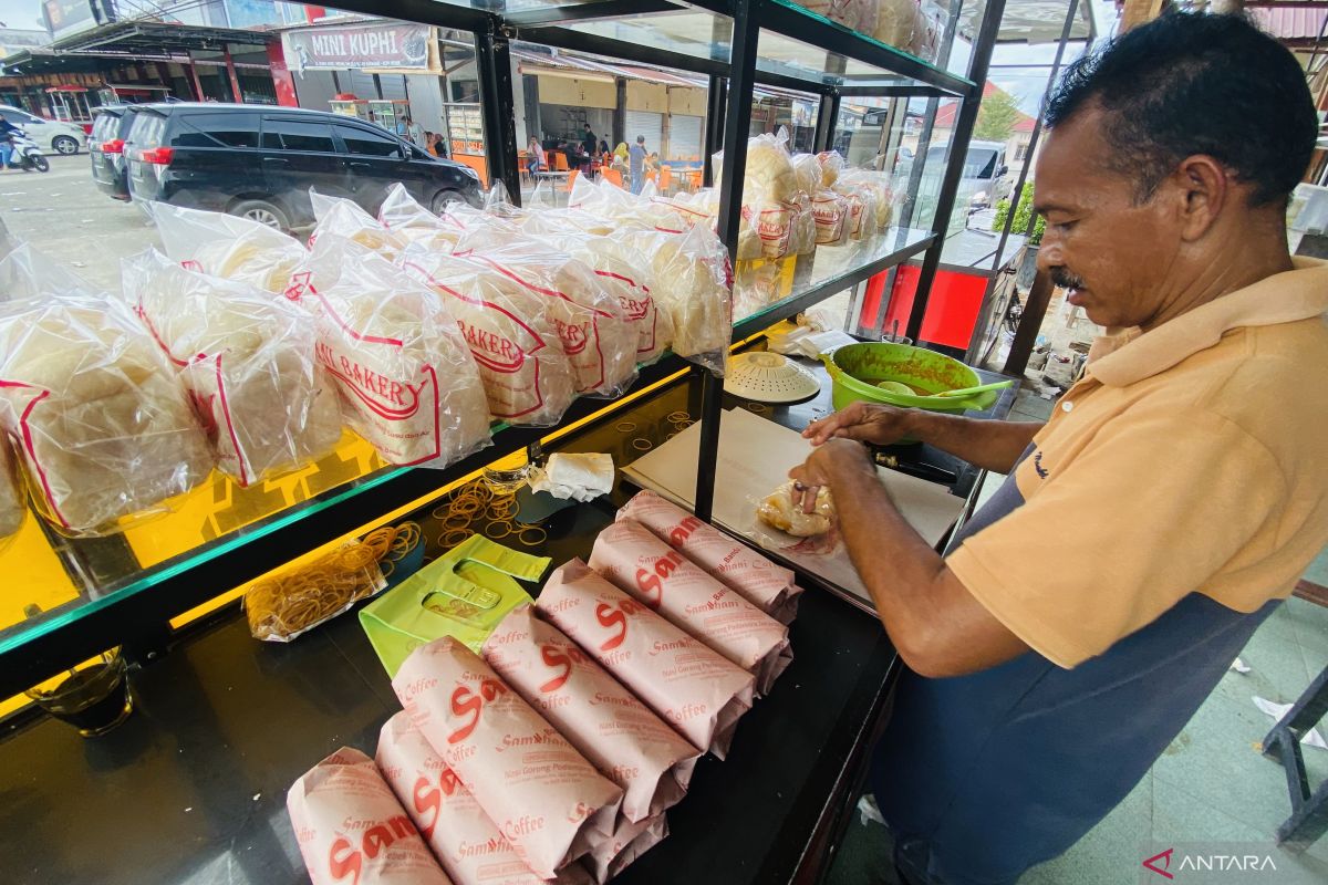 Penjualan roti selai khas Aceh Besar meningkat 300 persen selama libur Lebaran