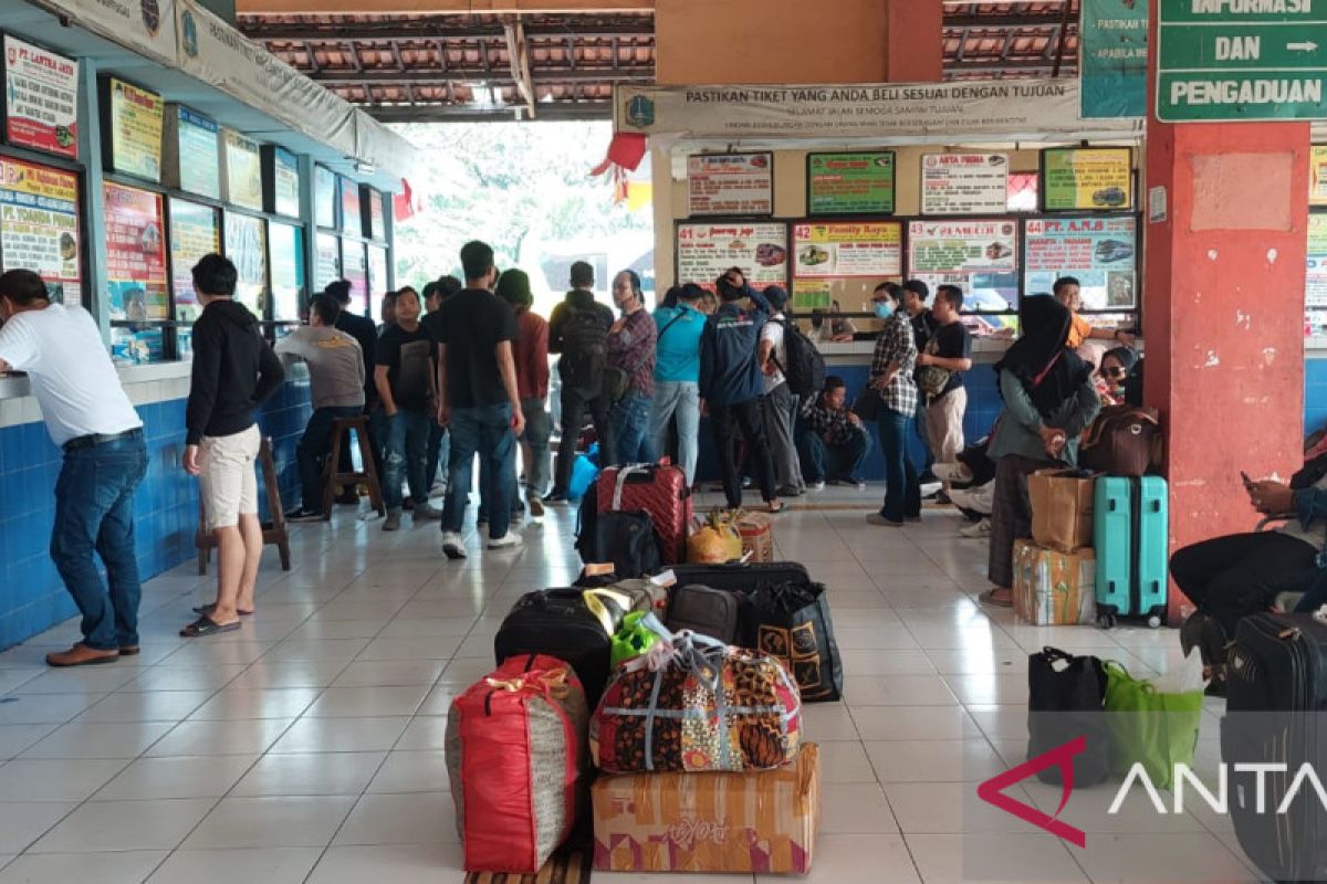 Dishub DKI catat puncak kedatangan tujuh terminal terjadi pada Minggu